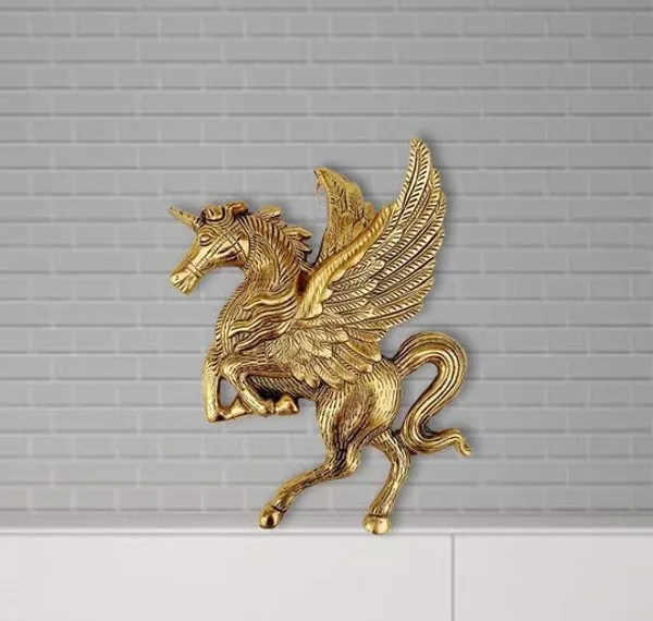 Golden_Oxidized_Flying_Horse_Metal_Statue_For_Wealth