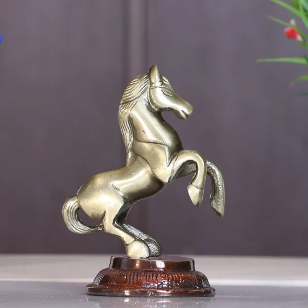 Jumping_Horse_Metal_Statue_For_Wealth