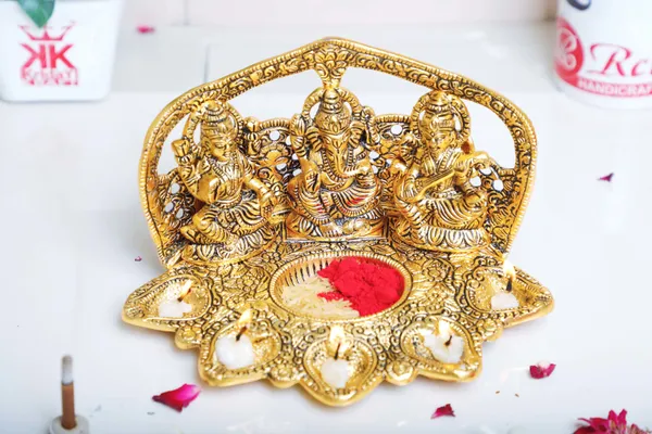 Laxmi_Ganesha_Saraswati_Murti
