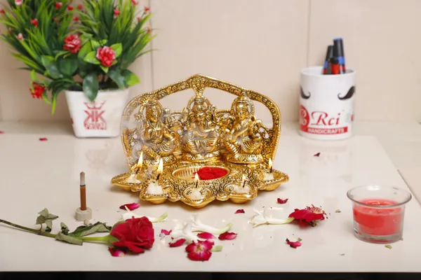 Laxmi_Ganesha_Saraswati_Murti