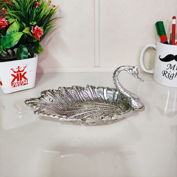 Metal_Duck_Tray_For_Serve_Dry_Fruit_Refreshments