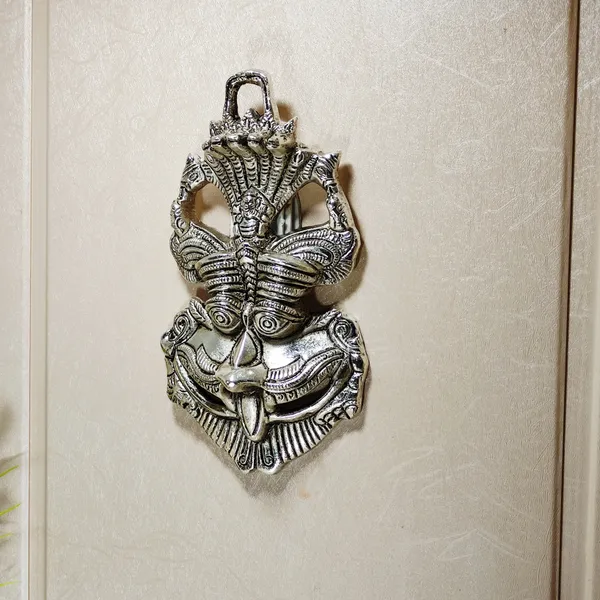 Metal_Feng_Shui_Vastu_Showpiece_Nazar_Battu_With_Naag_Ganesha_Suraksha_Kawach_Mask_For_Evil_Eye_Protection_For_Home