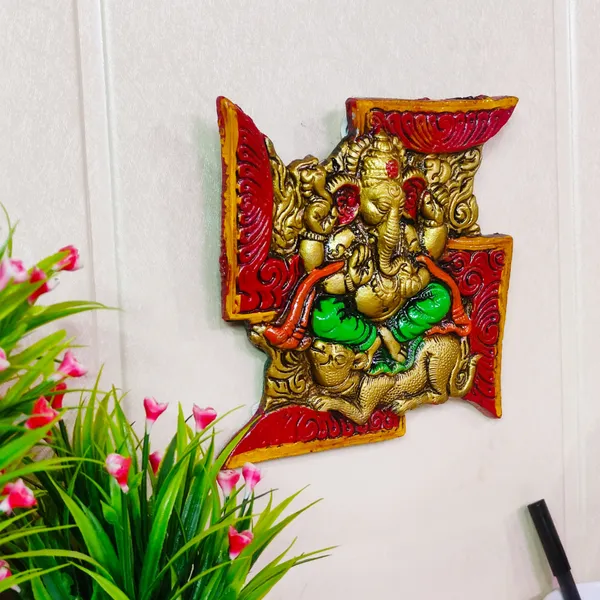 Wall_Hanging_Swastik_Ganesha_Ji_Looks_Very_Beautiful_Decorative_For_Wall_Gift_As_Wedding_Gifts