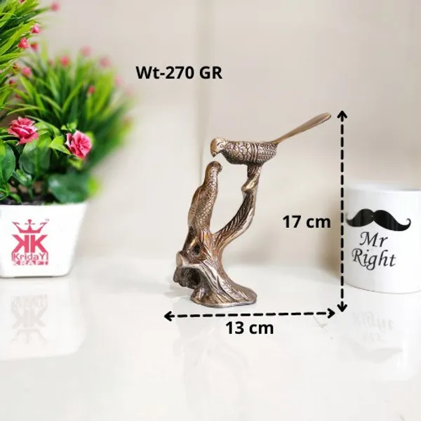 Love_Birds_Couple_Kissing_Sitting_On_Tree_Branch_Showpiece_Romantic_Gift_To_Boyfriend