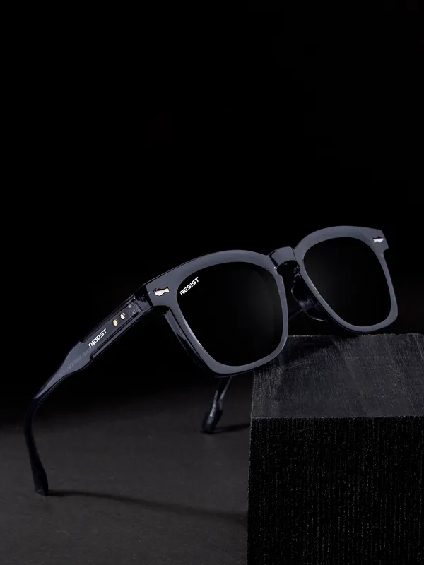 UV_Protected_Grey_Black_Wayfarer_Sunglasses_For_Men_&_Women