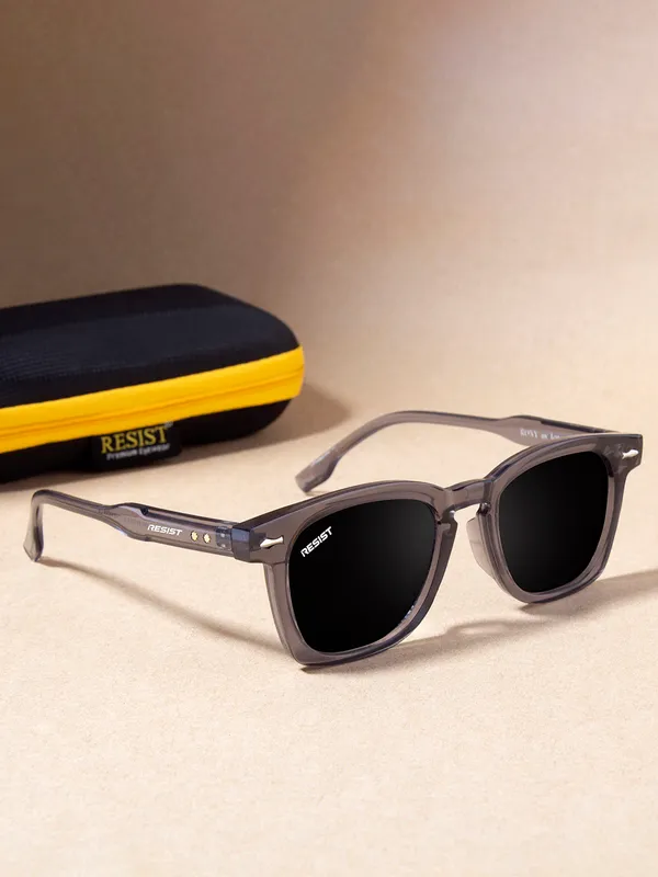 UV_Protected_Grey_Black_Wayfarer_Sunglasses_For_Men_&_Women