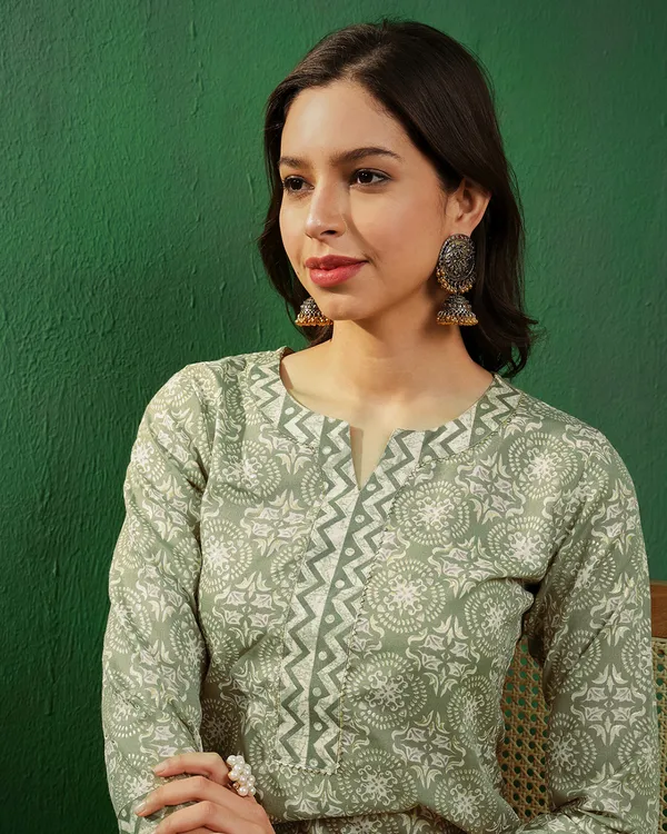 Green_Cotton_Blend_Golden_Floral_Printed_Kurta_With_Zigzag_Printed_Pant