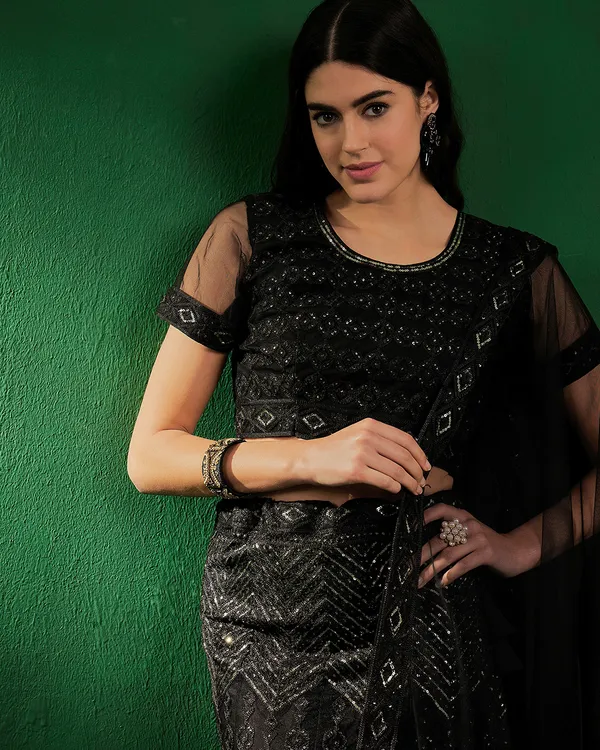 Black_Color_Net_Sequins_&_Embroidered_Work_Semi_Stitched_Lehenga_With_Unstitched_Blouse_&_Dupatta
