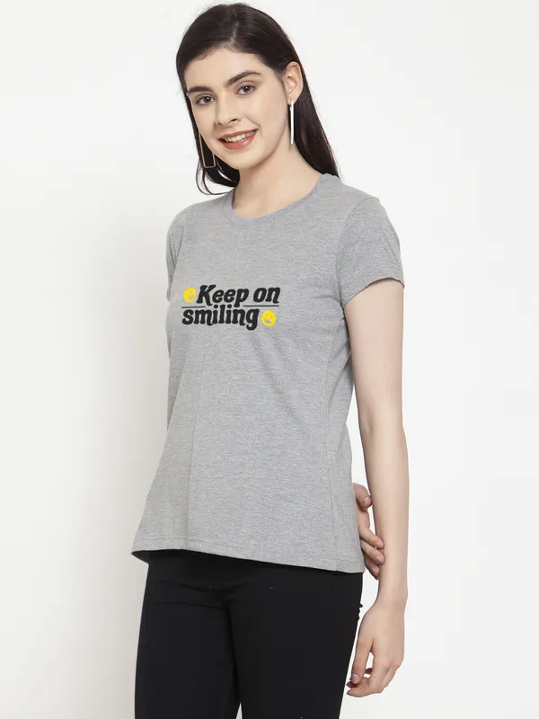 Grey_Cotton_Keep_On_Smiling_Print_Round_Neck_T-Shirt_For_Women