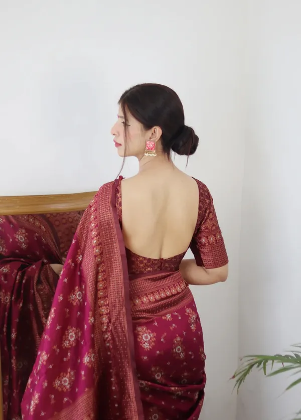 Maroon_Pure_Kanjivaram_Silk_Saree_With_Brocade_Blouse_For_Women
