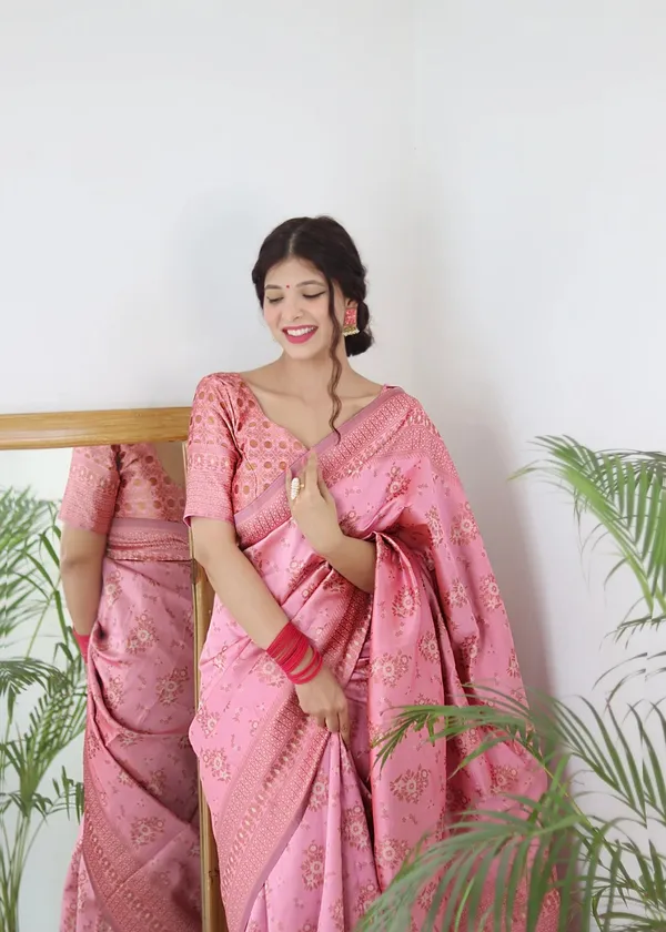 Pink_Pure_Kanjivaram_Silk_Saree_With_Brocade_Blouse_For_Women