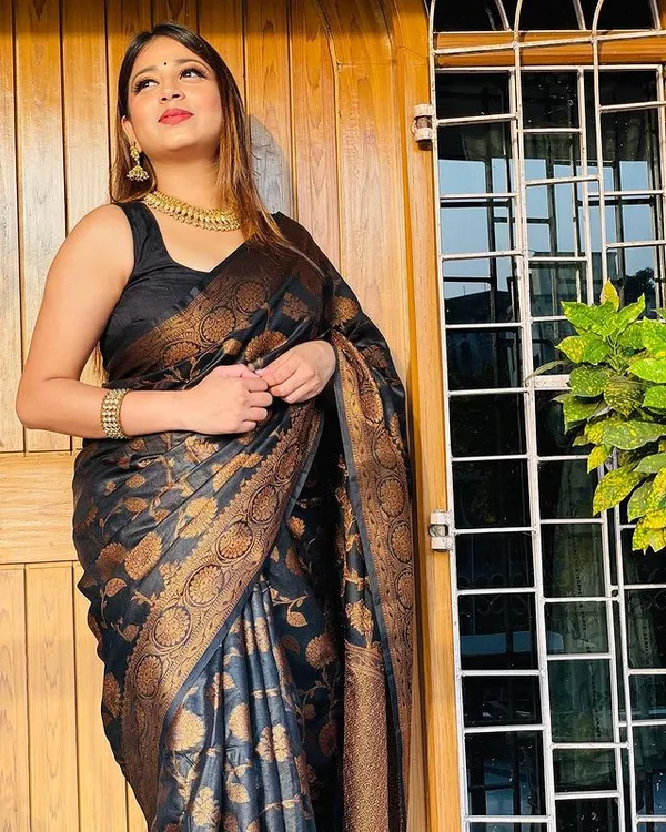 BLACK_KANJIVARAM_SILK__SAREE