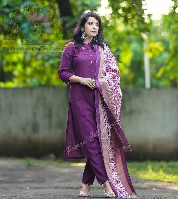Purple_Khadi_Cotton_Embroidered_Kurta_With_Pant_&_Dupatta_Set_.