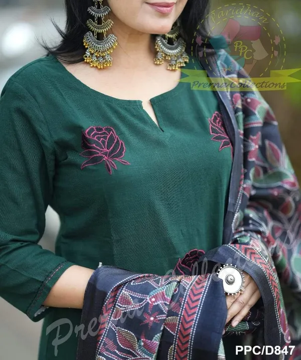 Bottle_Green_Khadi_Cotton_Kurta_With_Pant_&_Khadi_Silk_Kantha_Print_Dupatta