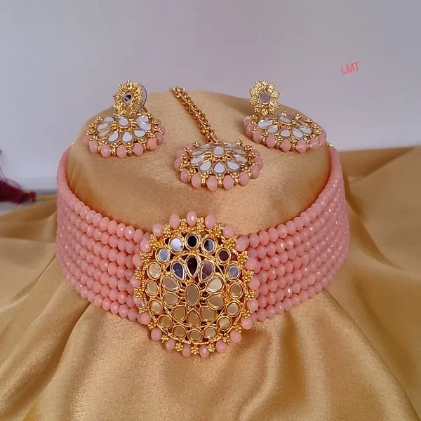 https://d1311wbk6unapo.cloudfront.net/NushopCatalogue/tr:f-webp,w-600,fo-auto/KouNnes6_BONQJSGO6P_2022-08-12_1.jpg__Padmawati Bangles   Private Limited