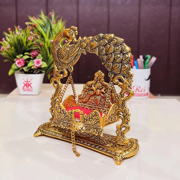 Metal_Laddu_Gopal_Jhulla_for_Janmastmi_Festive_Gold_Plated_Decor_Your_Home_Metal_Palna_for_Krishna_ji,_Temple_Office,Gift_Article.