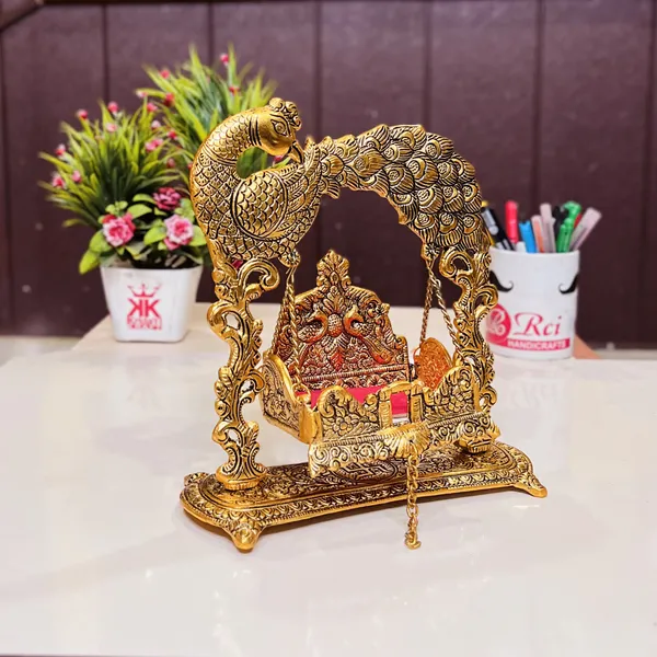 Metal_Laddu_Gopal_Jhulla_for_Janmastmi_Festive_Gold_Plated_Decor_Your_Home_Metal_Palna_for_Krishna_ji,_Temple_Office,Gift_Article.