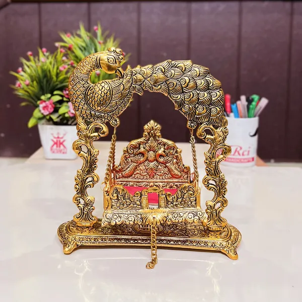 Metal_Laddu_Gopal_Jhulla_for_Janmastmi_Festive_Gold_Plated_Decor_Your_Home_Metal_Palna_for_Krishna_ji,_Temple_Office,Gift_Article.
