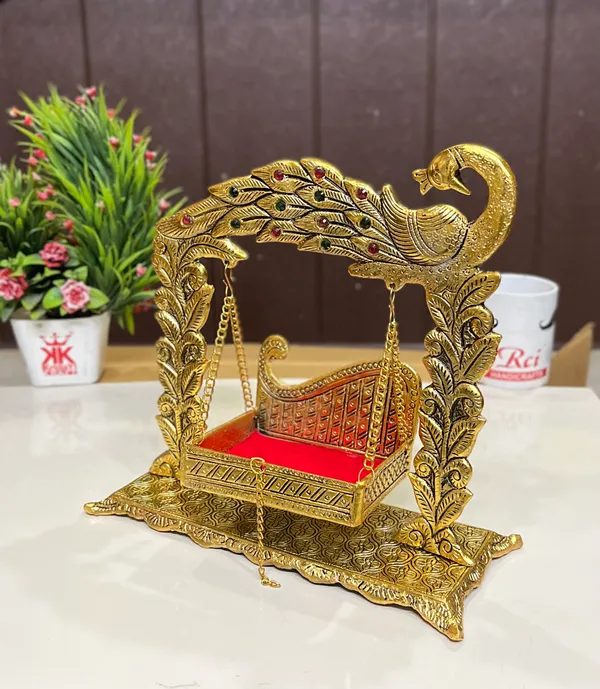 Metal_Laddu_Gopal_Jhulla_for_Janmastmi_Festive_Gold_Plated_Decor_Your_Home,_Temple_Office,Gift_Article