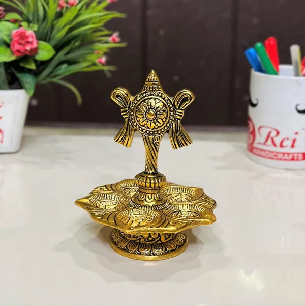 Metal_Tirupati_Balaji_Panch_Mukhi_Diya_with_Chakar_Stand_Gold_Plated_for_Home_and_Office_Pooja_Room_Decoration_5_batti_Diya