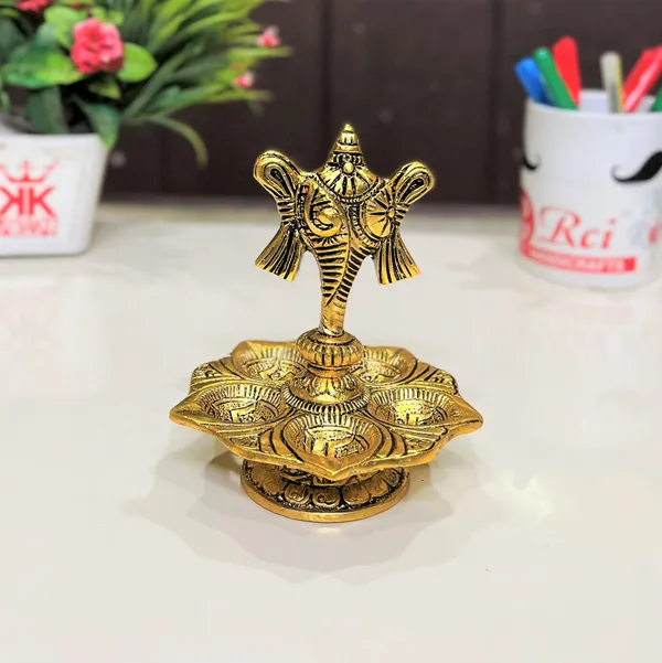 Metal_Tirupati_Balaji_Panch_Mukhi_Diya_with_Shanku_Stand_Gold_Plated_for_Home_and_Office_Pooja_Room_Decoration_5_batti_Diya