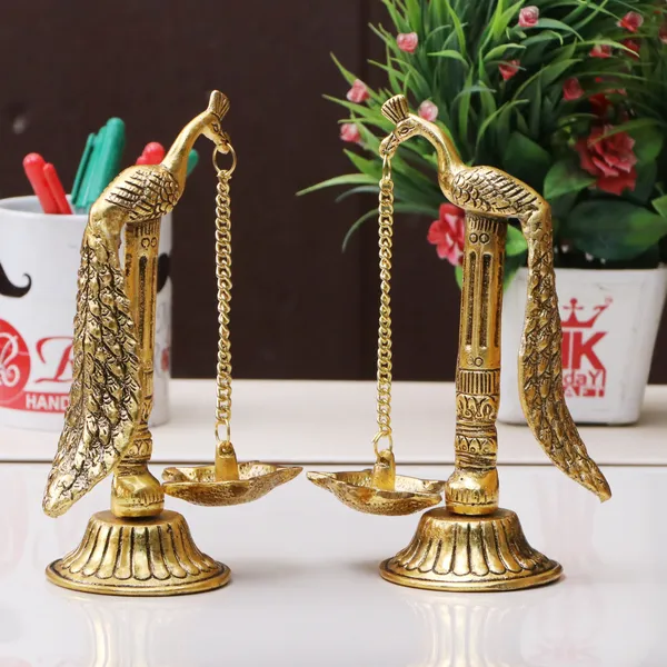 Parrot_Design_Metal_Hanging_with_Chain_Diya_Pair_of_Parrot_Design_Bird_Diya_Deepak_Oil_Lamp_Metal_Gold_Finish_Hanging_Diya_Pair_Puja_Gift_Item_Antique_,_Standard,Pack_of_2