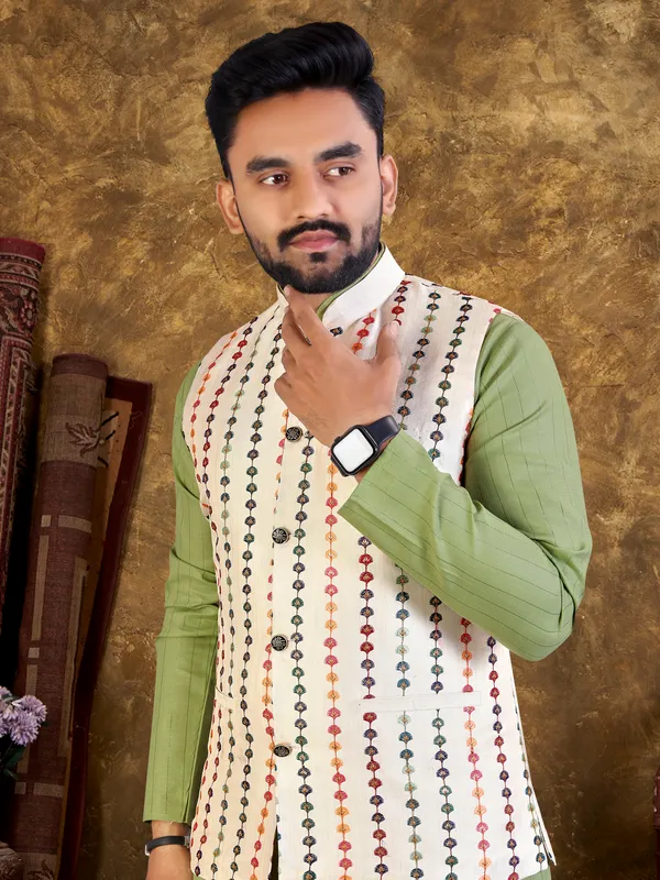 Kurta_Cotton_With_Embroidery_Work_Sets_With_Modi/Nehru_Jacket