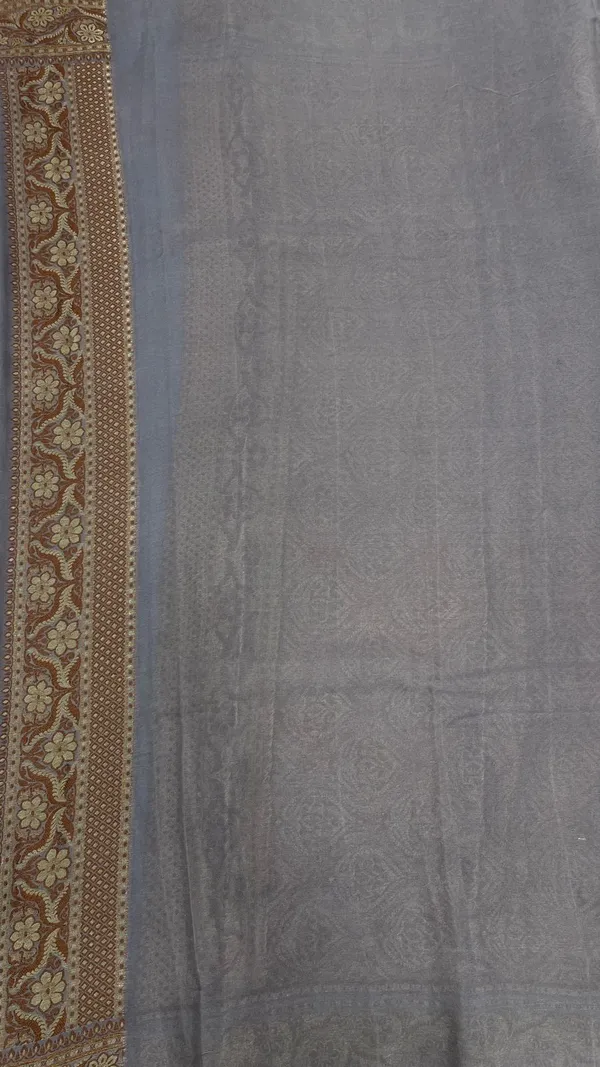 Humairah_Presents_Pure_Handloom_Grey_Chiffon_Copper_Stripe_Booti_Jaal_with_Resham_Mina_Zari_Border_and_Grey_Blouse