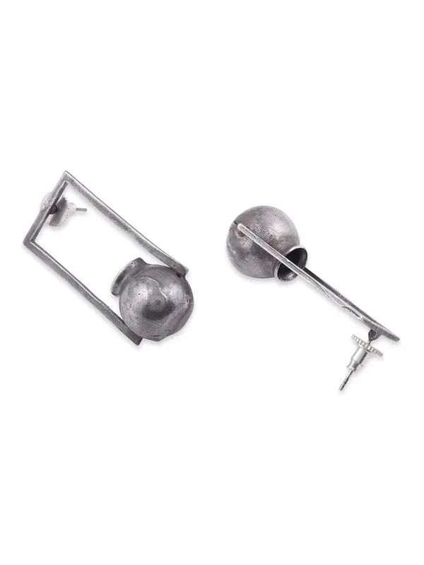 Quirky_Drop_Earrings