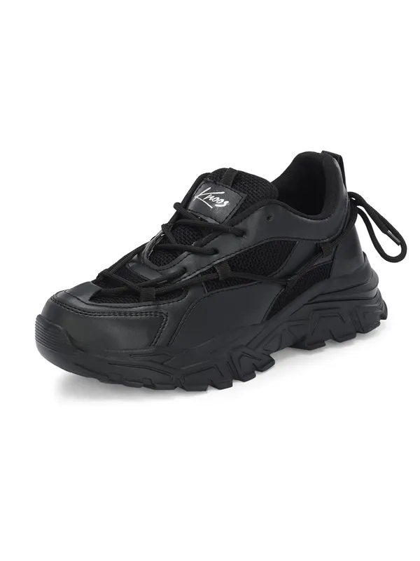 Women_Textured_Water_Repellent_Upper_Mesh_Sneakers
