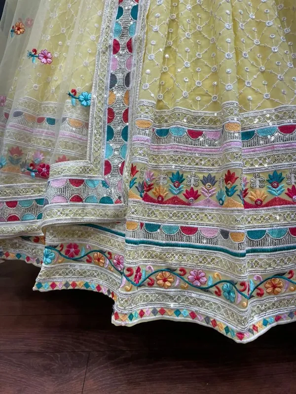 Gorgeous_Lehenga__For_Women_And_Girls