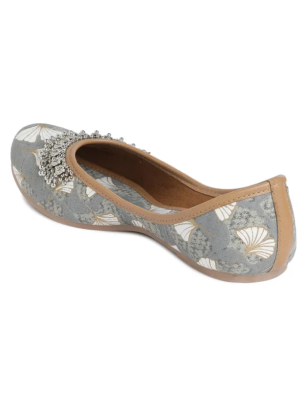 Trendy_Grey_Embellished_Rexine_Bellies_with_PVC_Sole_For_Women