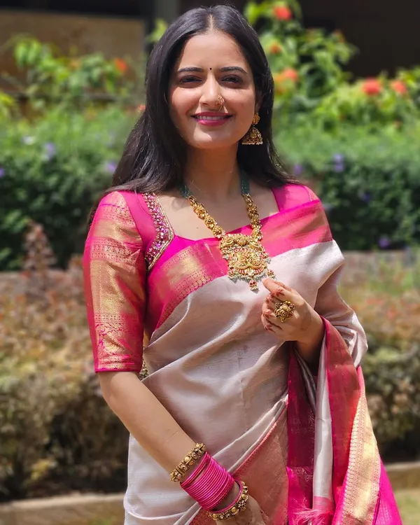 Urban Cultry WHITE PURE SOFT SEMI SILK SAREE WITH STYLISH BLOUSE PIECE Price in India Buy Urban Cultry WHITE PURE SOFT SEMI SILK SAREE WITH STYLISH BLOUSE PIECE online at undefined