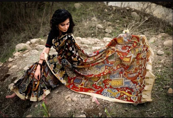 Black_Colour_Linen_Saree_(With_Unstitched_Blouse_Piece)_(For_Women)