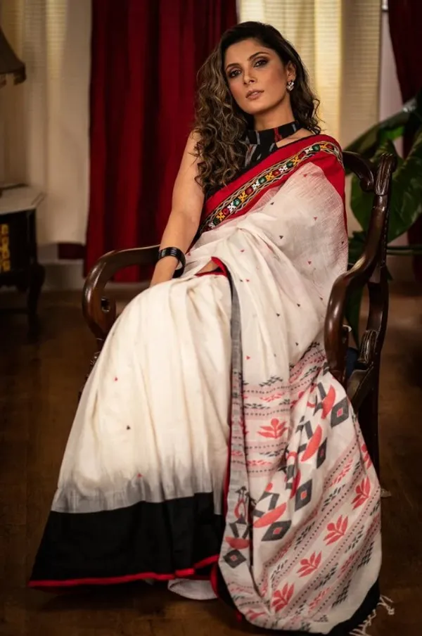 White_Colour_Linen_Saree_(With_Unstitched_Blouse_Piece)_(For_Women)