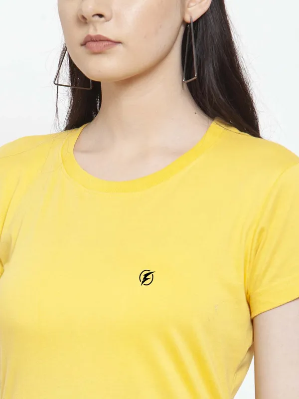 Pack_of_2_Yellow_&_Navy_Blue_Cotton_Round_Neck_Short_Sleeves_T-Shirt_For_Women