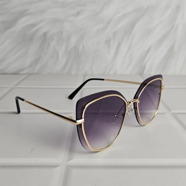 Multicolour_Plastic_Frame_And_Polycarbonate_Lens_Casual_Sunglasses_For_Women_(Buy_1_Get_1_Free)