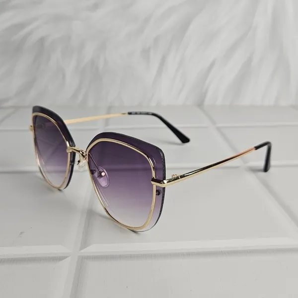 Multicolour_Plastic_Frame_And_Polycarbonate_Lens_Casual_Sunglasses_For_Women_(Buy_1_Get_1_Free)