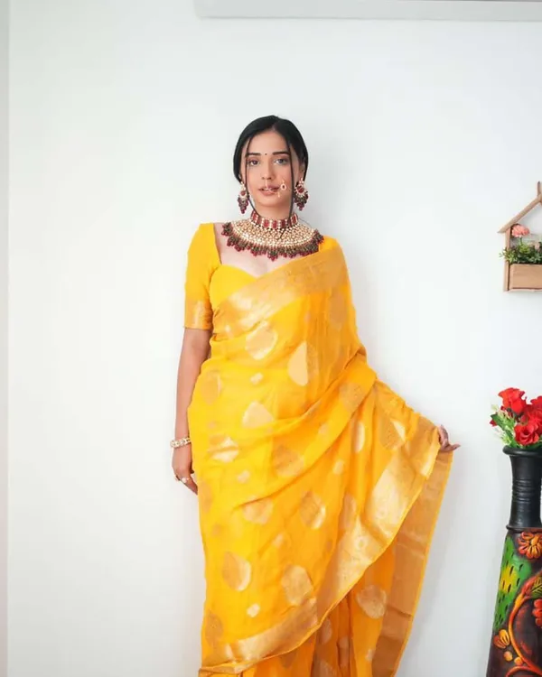 Yellow_Color_1_Minute_Ready_To_Wear_Soft_Banarasi_Silk_Saree_With_Golden_Zari_Work