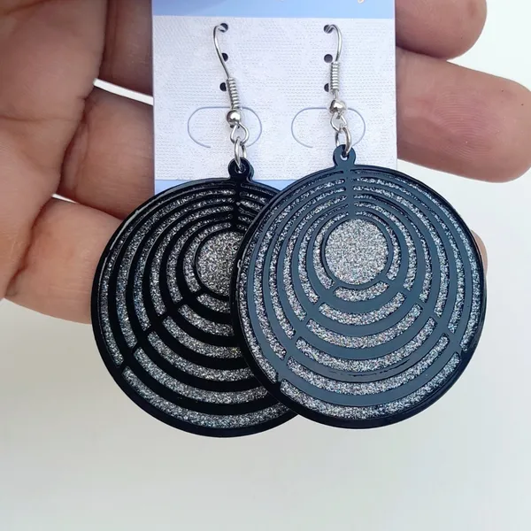 Earrings_for_Women_and_Girls_Black_Colour_Crystal_Design_Pattern