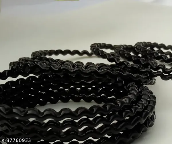 Pack_of_12_Glass_Bangle_Bracelet_Chudi_Set_For_Women_&_Girls_Black_Colour_Zig-Zag_Design