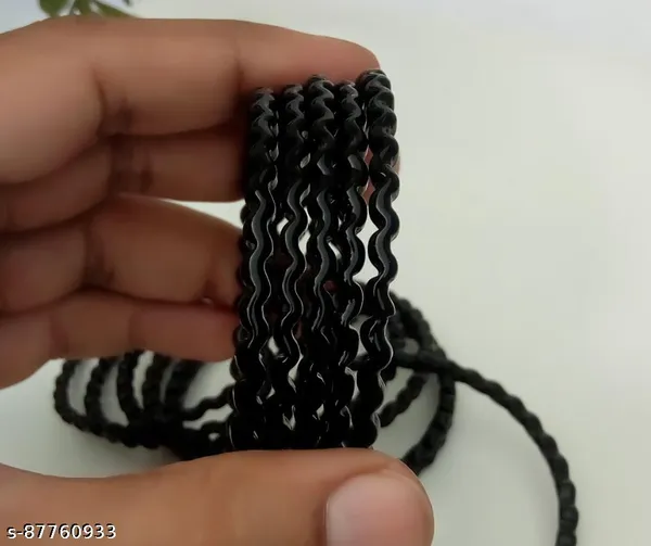 Pack_of_12_Glass_Bangle_Bracelet_Chudi_Set_For_Women_&_Girls_Black_Colour_Zig-Zag_Design