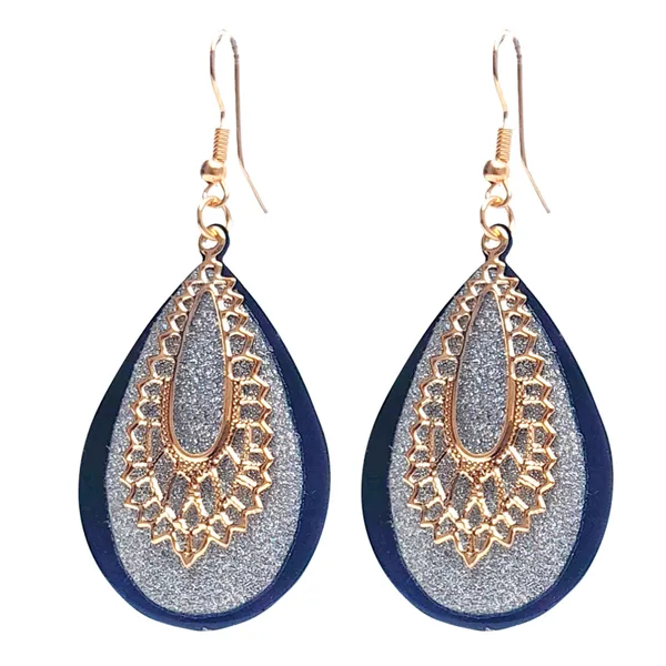 Gold_Colour_Metal_Earrings_for_Women_and_Girls_Crystal_Design_Pattern