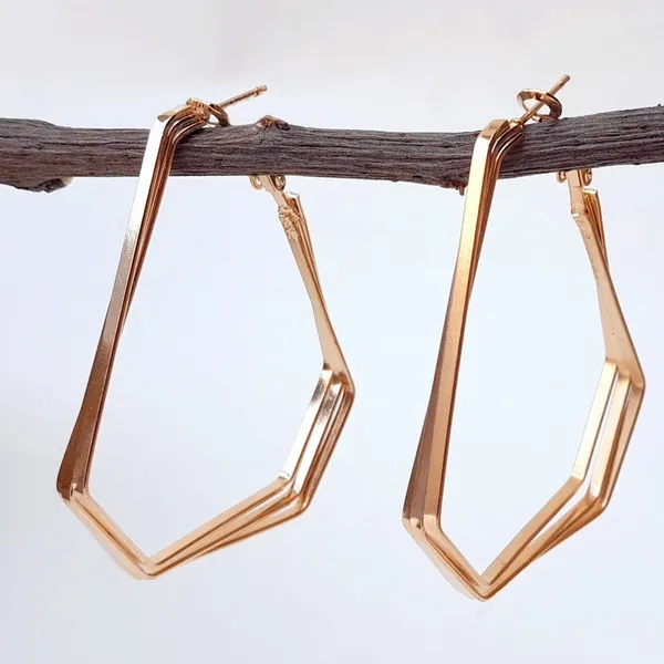 Hoop_Earrings_for_Women_and_Girls_Golden_Colour