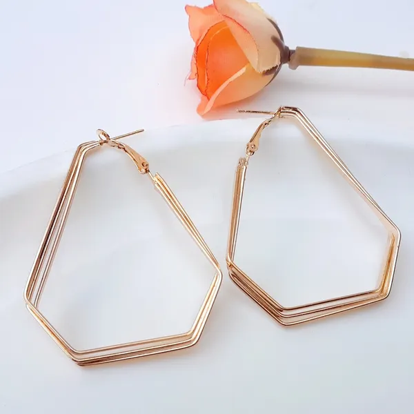 Hoop_Earrings_for_Women_and_Girls_Golden_Colour