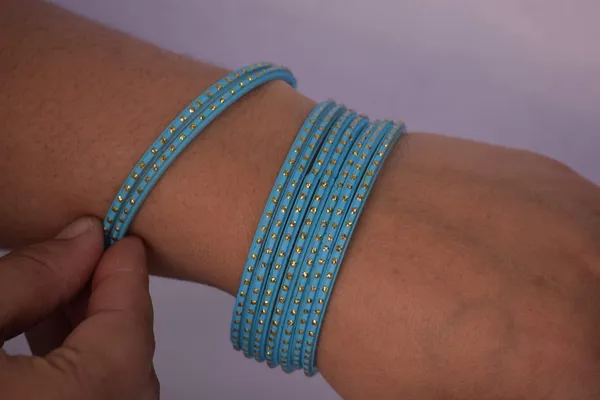Turquoise_Beaded_Bangles_Chudi_Set_for_Women_&_Girls_Fashion_Jewellery_Gift_for_Wife_(24_Bangles)