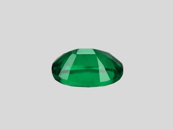 7.25_Ratti_Green_Columbian_Emerald_(Panna)_Natural_Loose_Gemstone