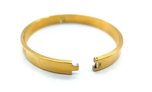 Lalji_Fashion_Jewelry_Premium_Gold_Plated_Ram_Engraved_Brass_Bracelet_for_Men_|_Stylish_Statement_Jewelry_|_Handcrafted_Design_|_Ideal_Gift_for_your_loved_one