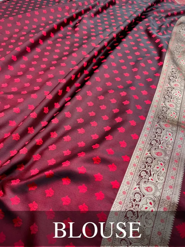 Red_Soft_Banarasi_Silk_Saree_With_Blouse_Piece_For_Women