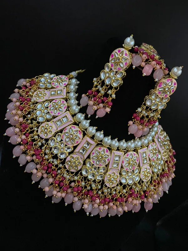 Baby_Pink_Choker_Necklace_Set_and_Earrings